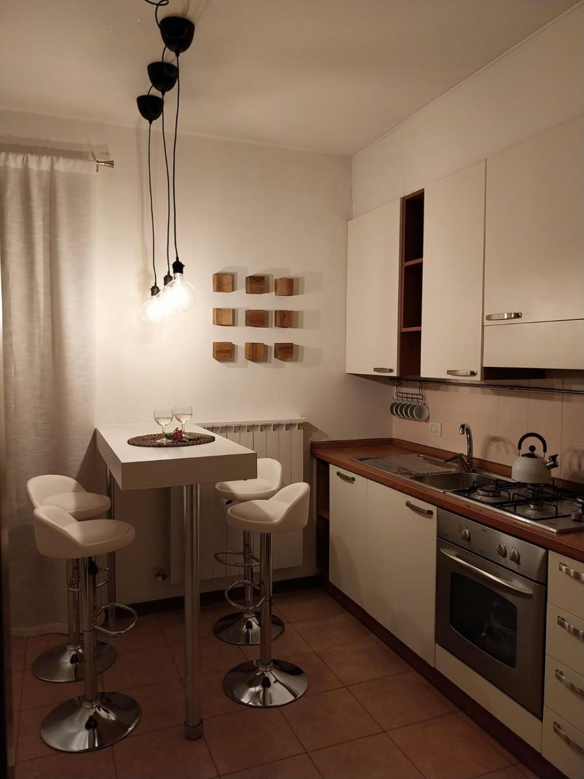 Apartament Casa Paris Sale Marasino Zewnętrze zdjęcie